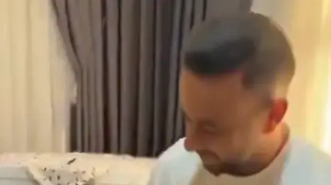 דיא סבע עם התינוק שנקרא על שמו דיא סבע עם התינוק שנקרא על שמו