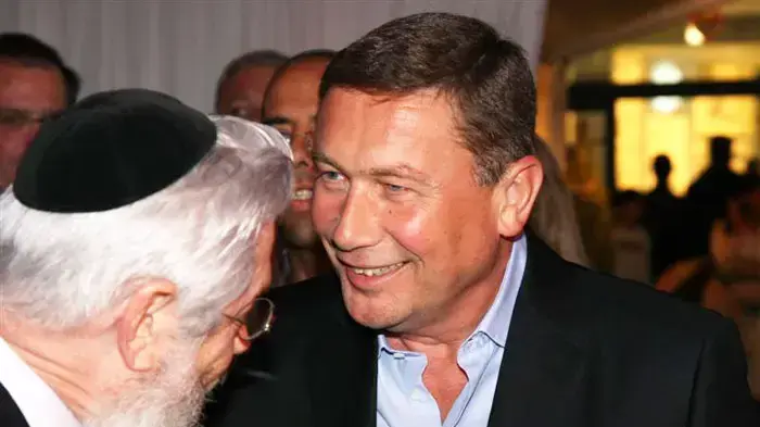 נוחי דנקנר