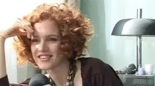 על סט צילומי קטלוג אביב-קיץ 08 של אלמביקה