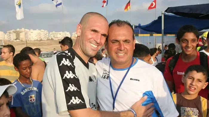 בני לם עם צחי אילוז במסגרת כדורגל החופים של ישראל בני לם עם צחי אילוז במסגרת כדורגל החופים של ישראל