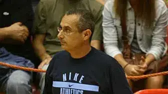 ישראל חילו מאמן מוסינזון הוד השרון בכדורעף