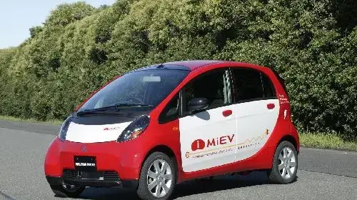 מיצובישי I MIEV חשמלית