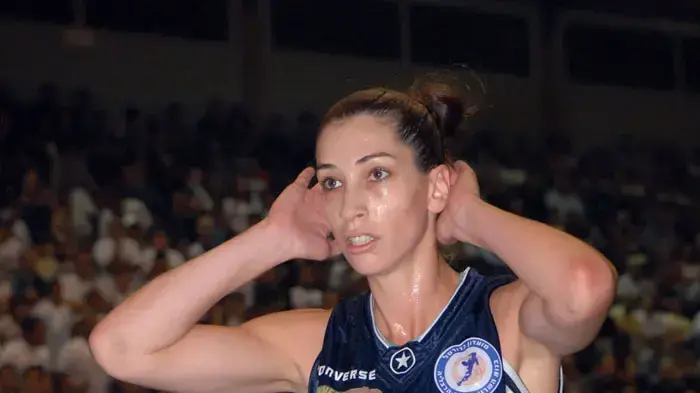 שחקנית בנות השרון אורנית שוורץ