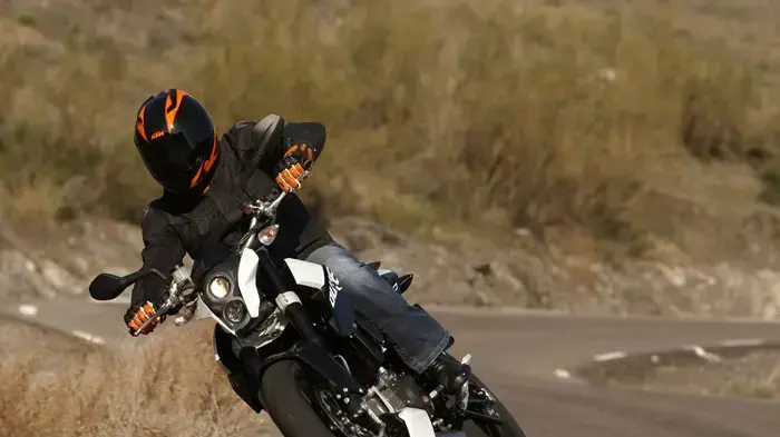 KTM 690 דיוק