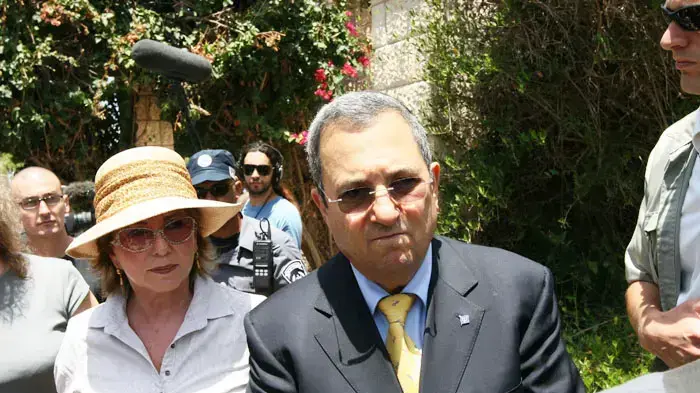 שר הביטחון אהוד ברק בלווית טומי לפיד