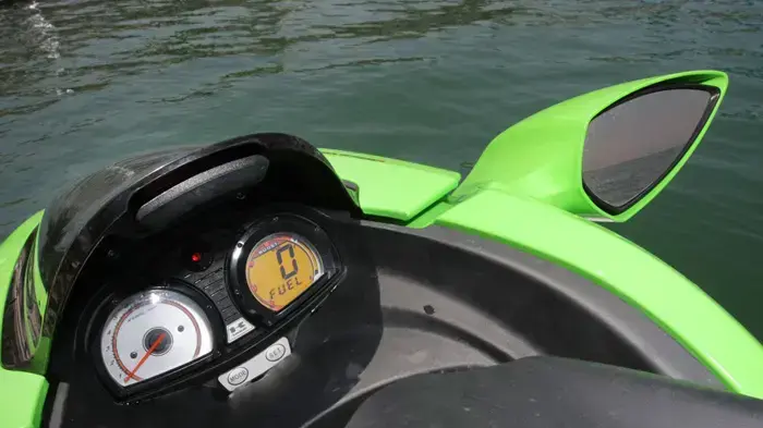 מבחן אופנועי ים בכינרת סידו RXT 255 מול קוואסאקי אולטרה 250