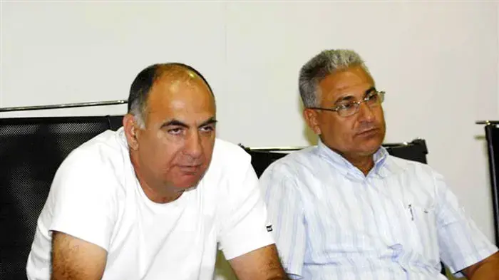 מאזן גנאים לצד אשר אלון, מזכירות ההתאחדות לכדורגל