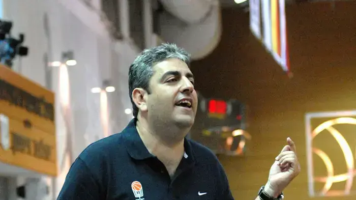 אלי רבי מאמן נבחרת ישראל נשים כדורסל