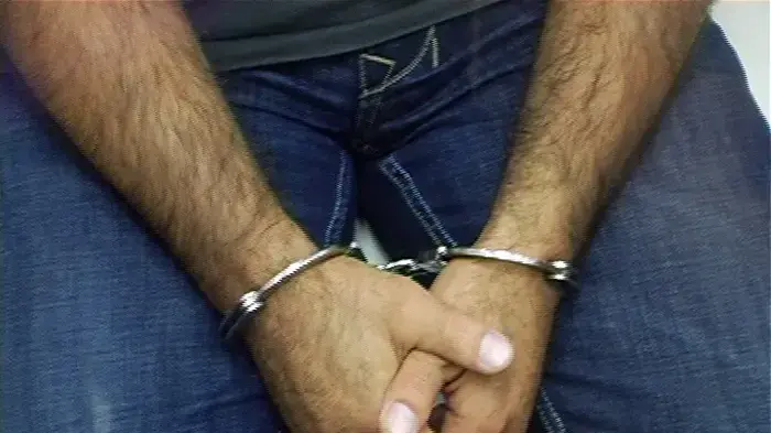 אזיקים