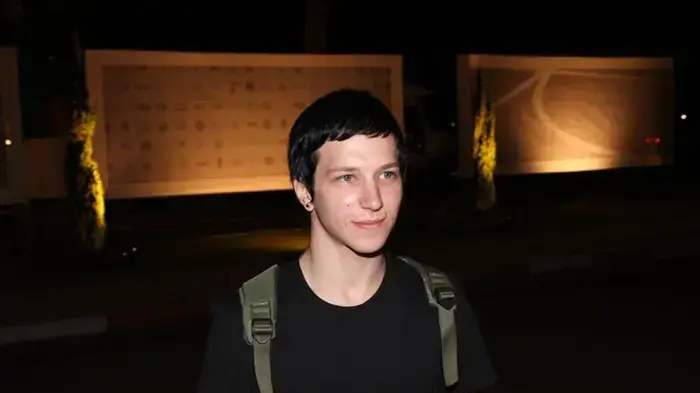 לי ליבי בירן לי ליבי בירן