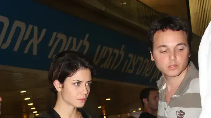 פפראצי נינט טייב עם בן ארצי בנתב"ג
