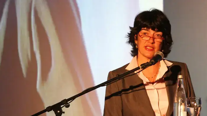 כריסטיאן אמנפור