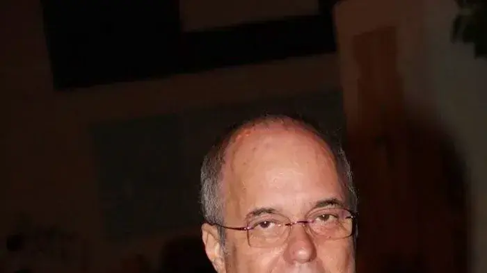 מני פאר