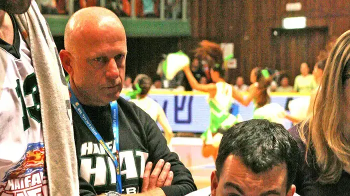 אלעד חסין עוזר מאמן מכבי חיפה