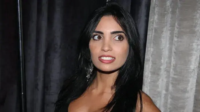 דנה מזרחי