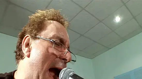 שיר בחזרה גיטהד