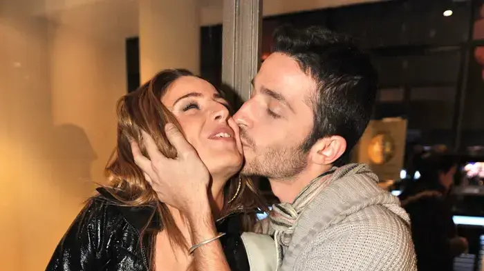 פפראצי רנין בולוס, לאון שניידרובסקי פפראצי רנין בולוס, לאון שניידרובסקי