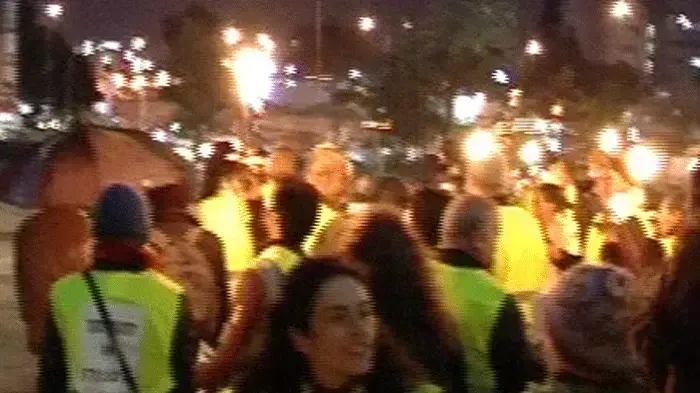 הפגנת יוצרים מול הנהלת ערוץ 10