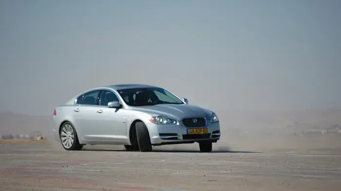 מבחן השוואתי יגואר XF מול אודי A6 מול וולוו S80