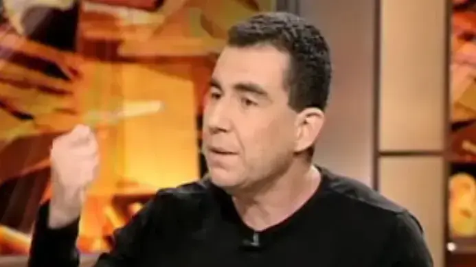 ארי שביט בתיק תקשורת