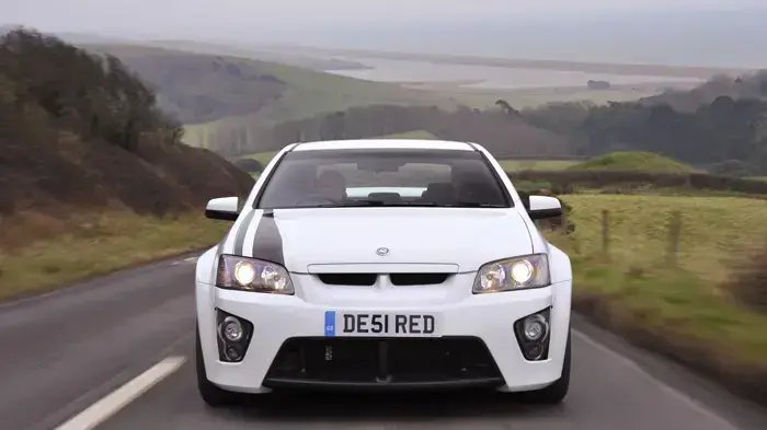 ווקסהול VXR8