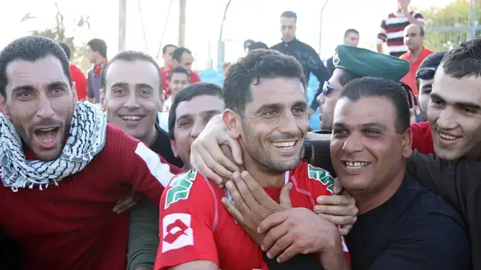 עבאס סואן עם אוהדי בני סכנין