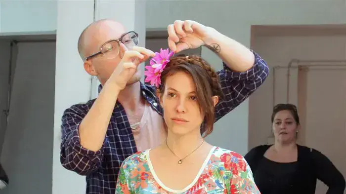 רומי אבולעפיה ל-LEE