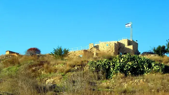 קסטל