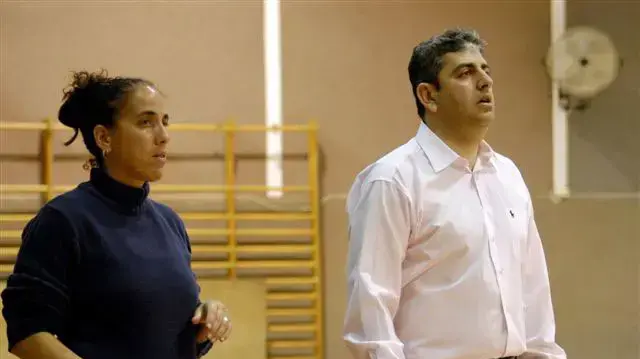אלי רבי מאמן אליצור רמלה נעה רקנאטי עוזרת מאמן