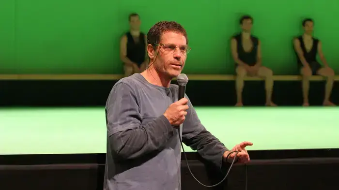 מתוך 'הורה' של אוהד נהרין