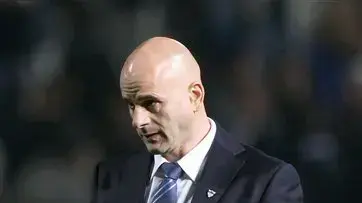 טימורי קצבאיה מאמן אולימפיאקוס