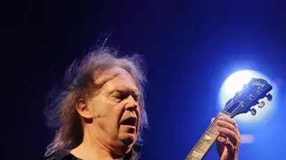 ניל יאנג גלסטנברי 2009