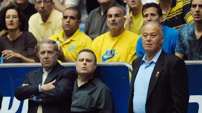 שמעון מזרחי יושב ראש מכבי תל אביב יחד עם רענן כץ הבעלים
