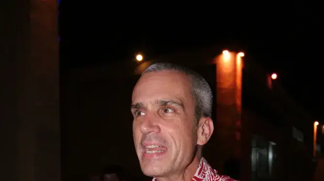 אברי גלעד