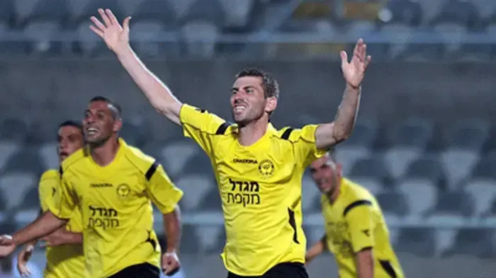 שחקן מכבי נתניה, מעוז סמיה, חוגג שער