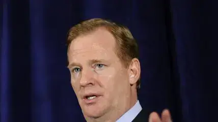 קומישינר ה-NFL רוג'ר גודל
