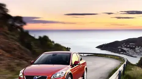 וולוו C30