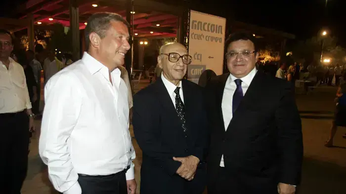 עופר נמרודי, יעקב נמרודי, נוחי דנקנר עופר נמרודי, יעקב נמרודי, נוחי דנקנר