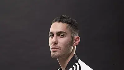 תום חובב לוחם טאקוונדו