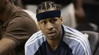 Grizzlies Wizards Basketball - אלן אייברסון על ספסל ממפיס גריזליס