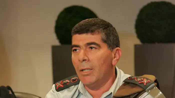 גבי אשכנזי בסקירה בנושא ספינת הנשק נובמבר 2009