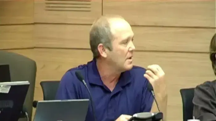 שטייניץ מפתיע: "אסור לבטל את היטל הבצורת"