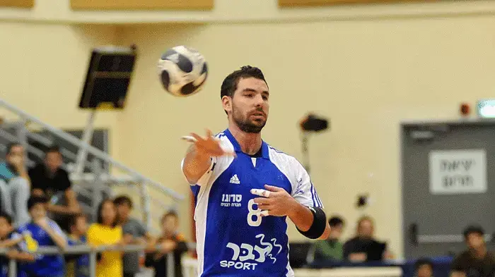 מרכז מכבי ראשון לציון בכדוריד ג'ו מתתיה