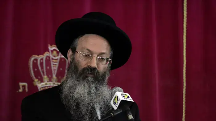 הרב מלמד בשיעור לתלמידיו דצמבר 2009