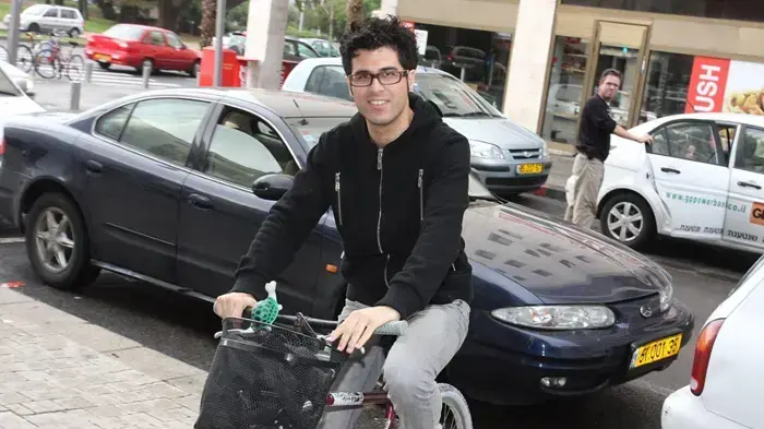 טל מוסרי