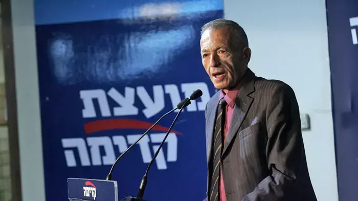 גדעון עזרא בכנס ראשי קדימה דצמבר 2009