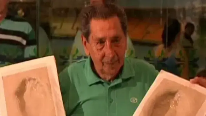 אלסידס גיג'יה שחקן נבחרת אורוגוואי לשעבר מקבל כבוד בברזיל