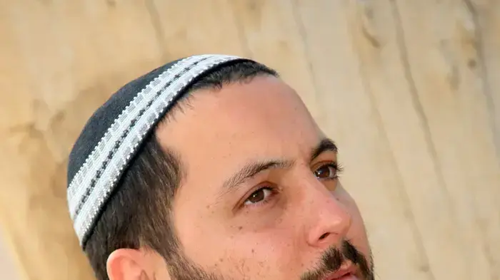 אבי בניון