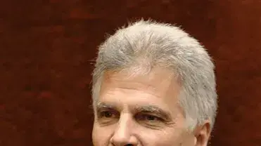 שחיין העבר מארק ספיץ חוגג 60