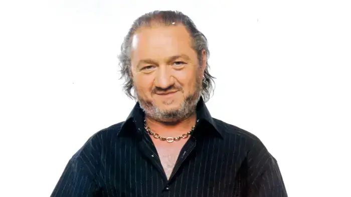 עוזי פוקס